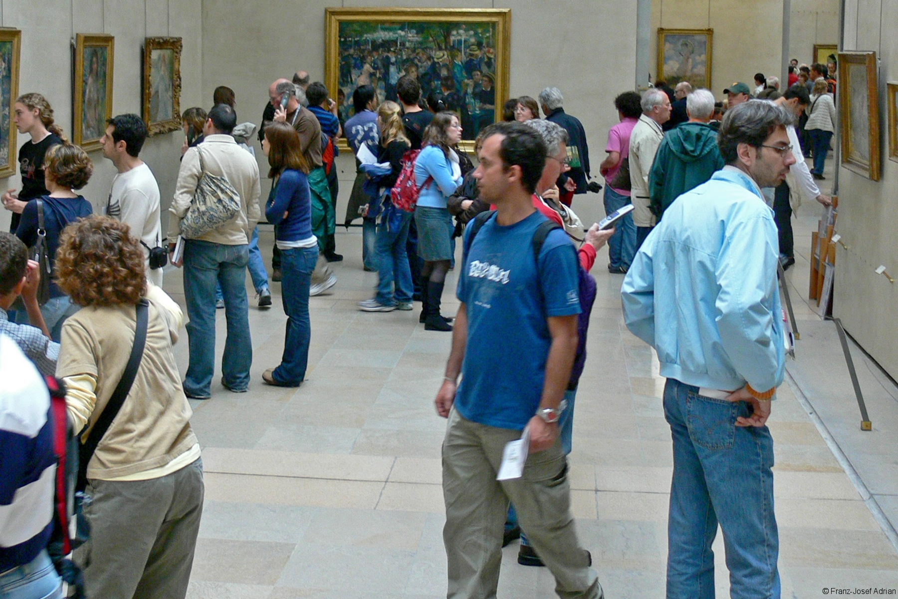 Besuchermassen im Musée d'Orsay in Paris