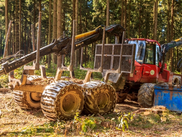 Rückeschlepper Valmet 840.3
