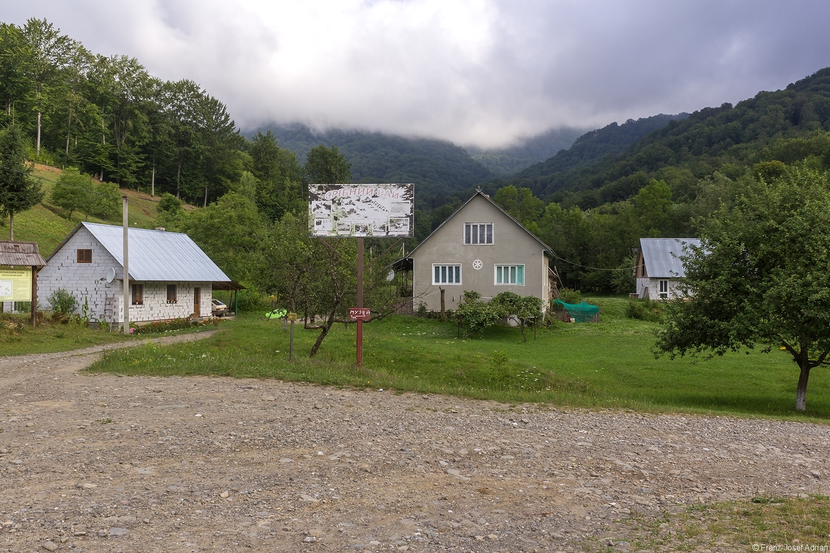 Abzweig in das Tal des Baches Kamenskyi